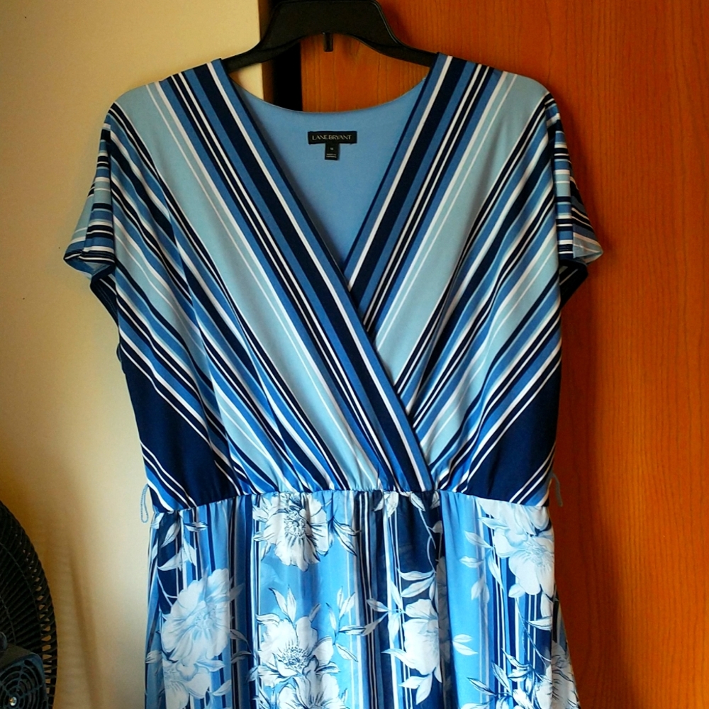 Lane Bryant size 18 blues white